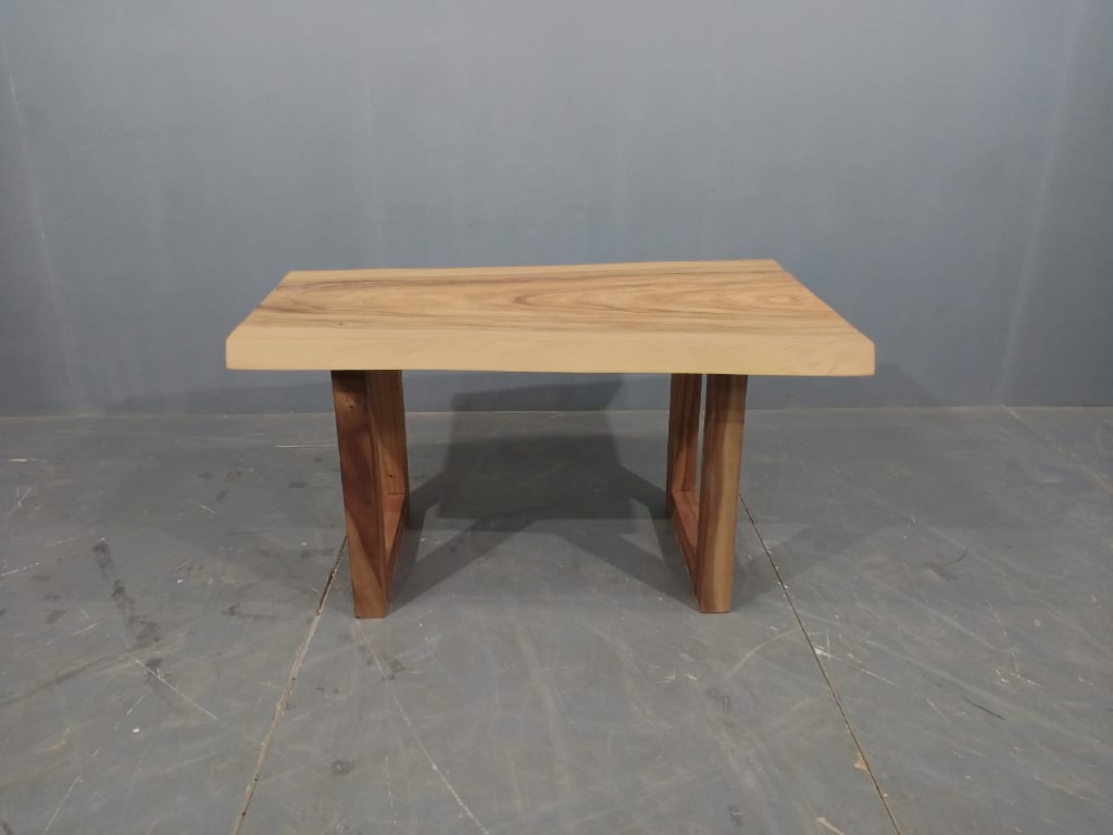 LIVE EDGE TABLES