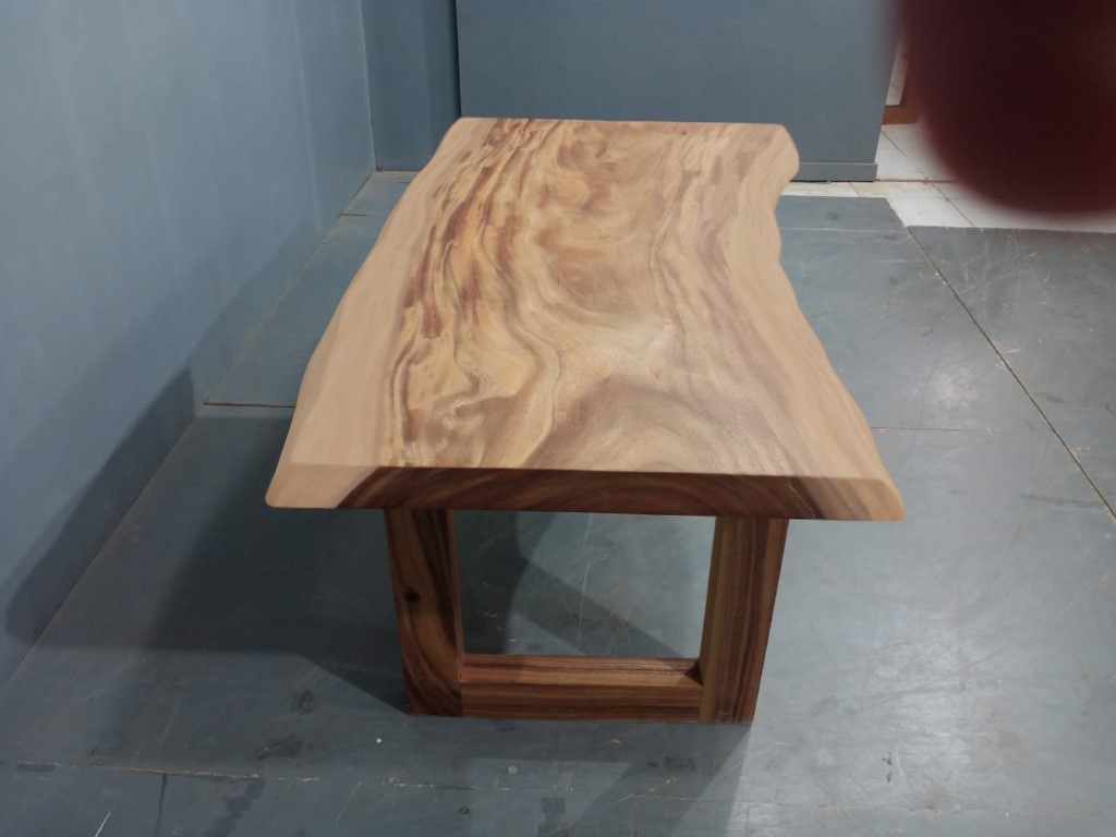 Live Edge Tables