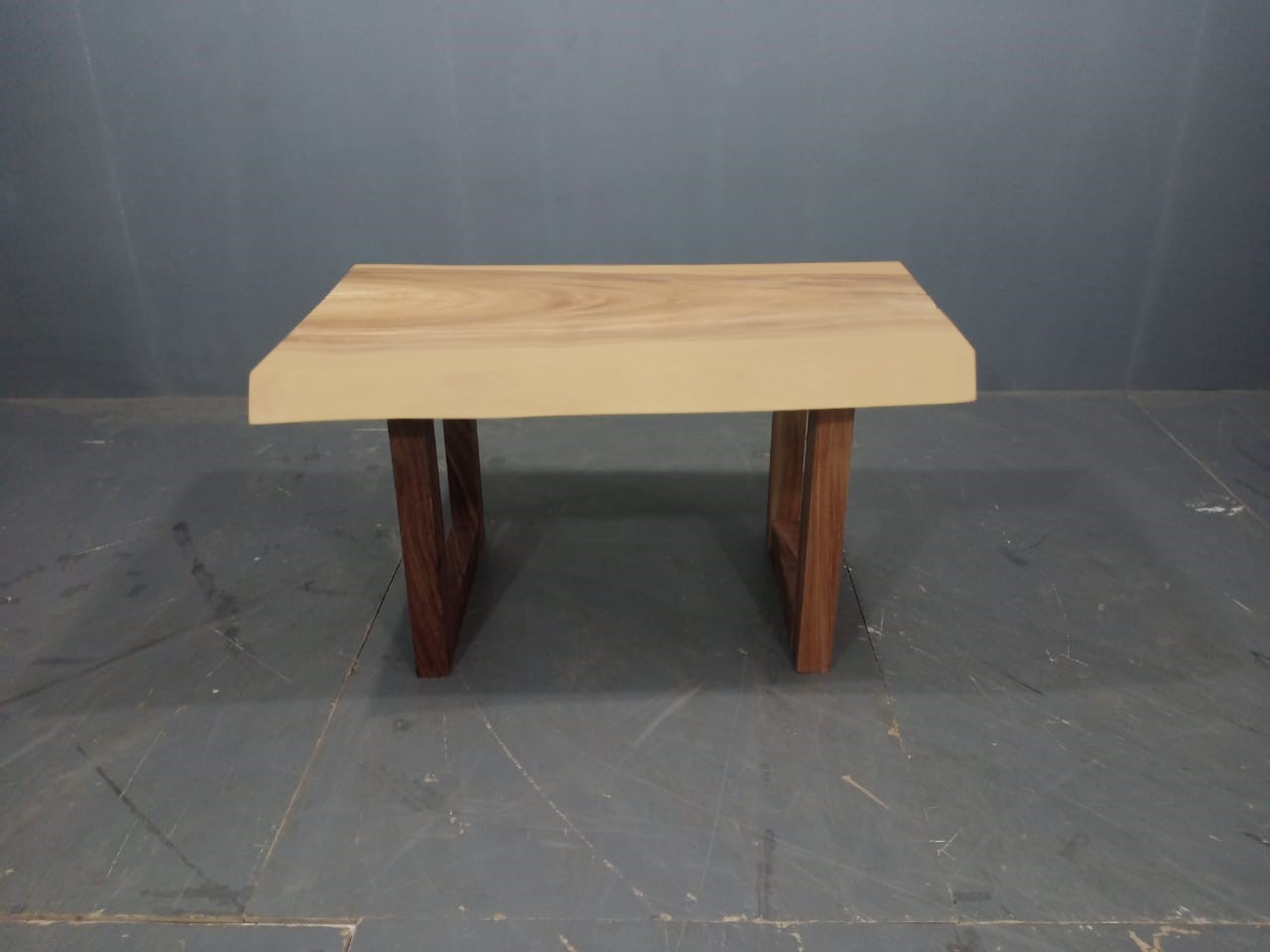 LIVE EDGE TABLES