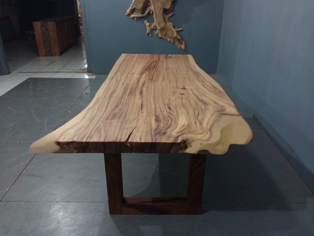 Live Edge Tables