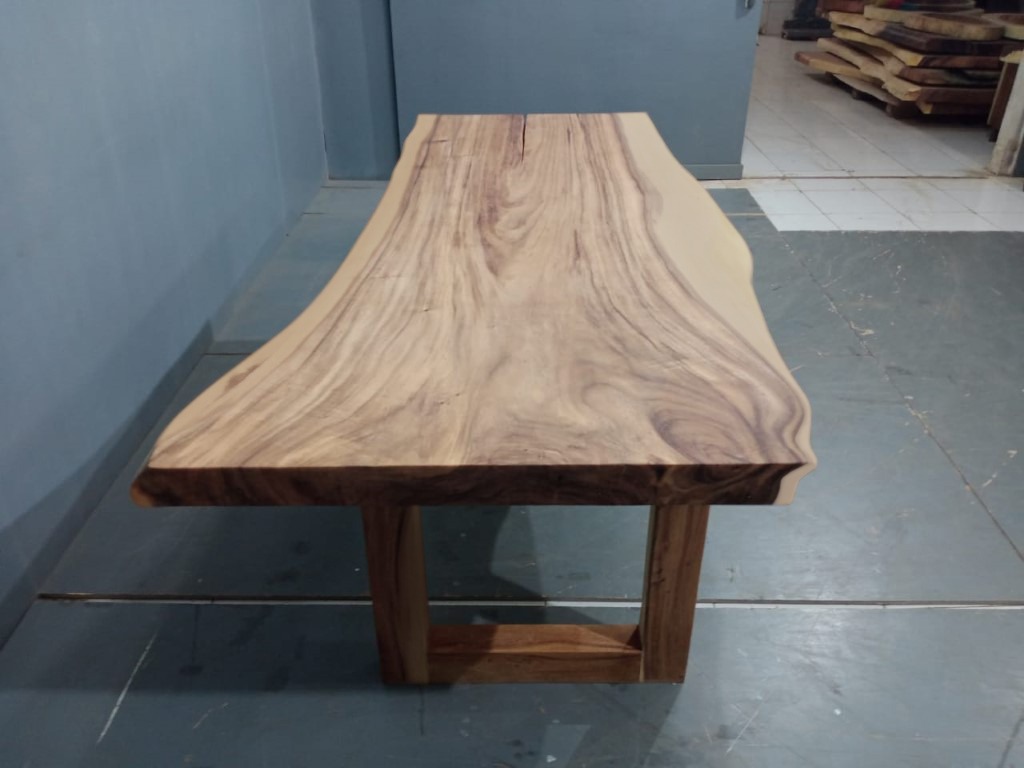 Live Edge Tables