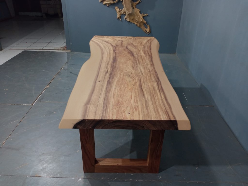 Live Edge Tables