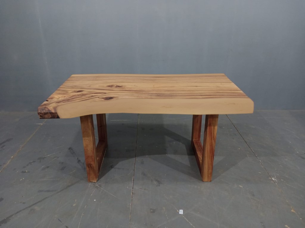 LIVE EDGE TABLES