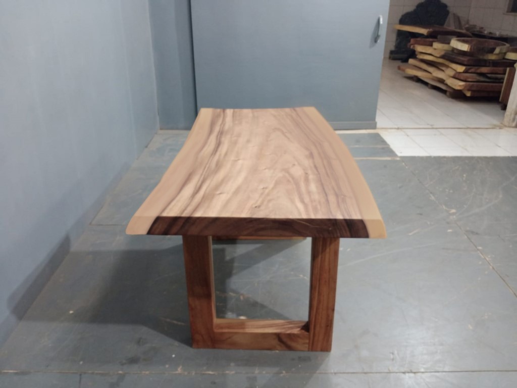 Live Edge Tables