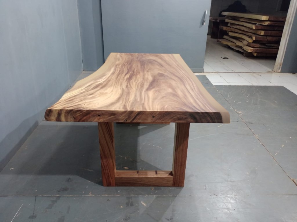 Live Edge Tables