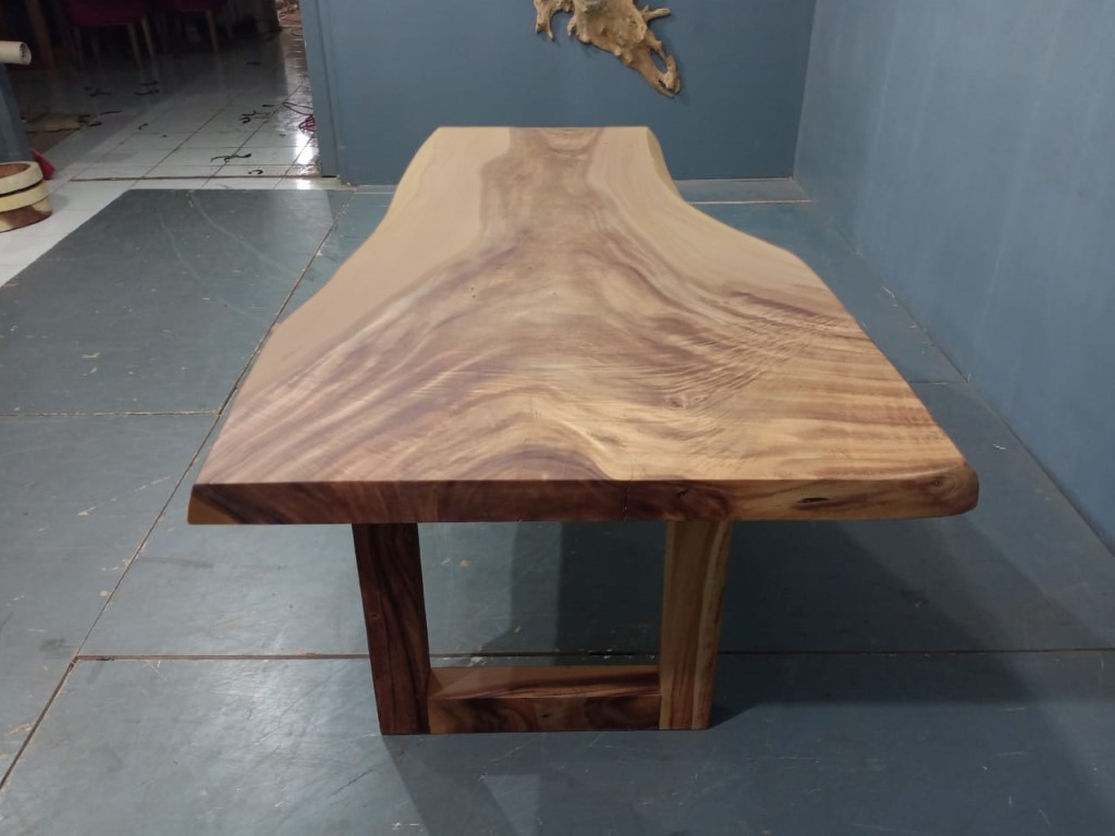 Live Edge Tables