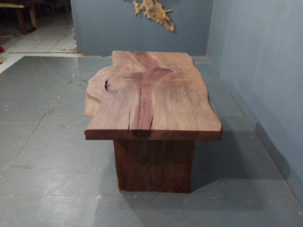 Live Edge Tables