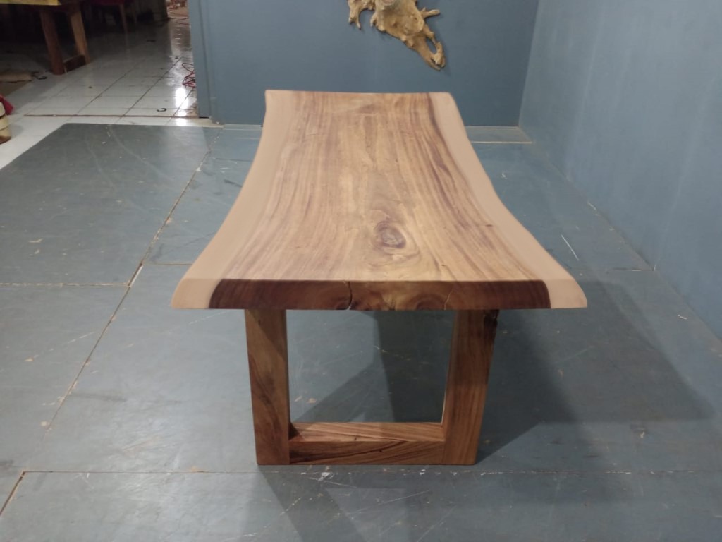 Live Edge Tables