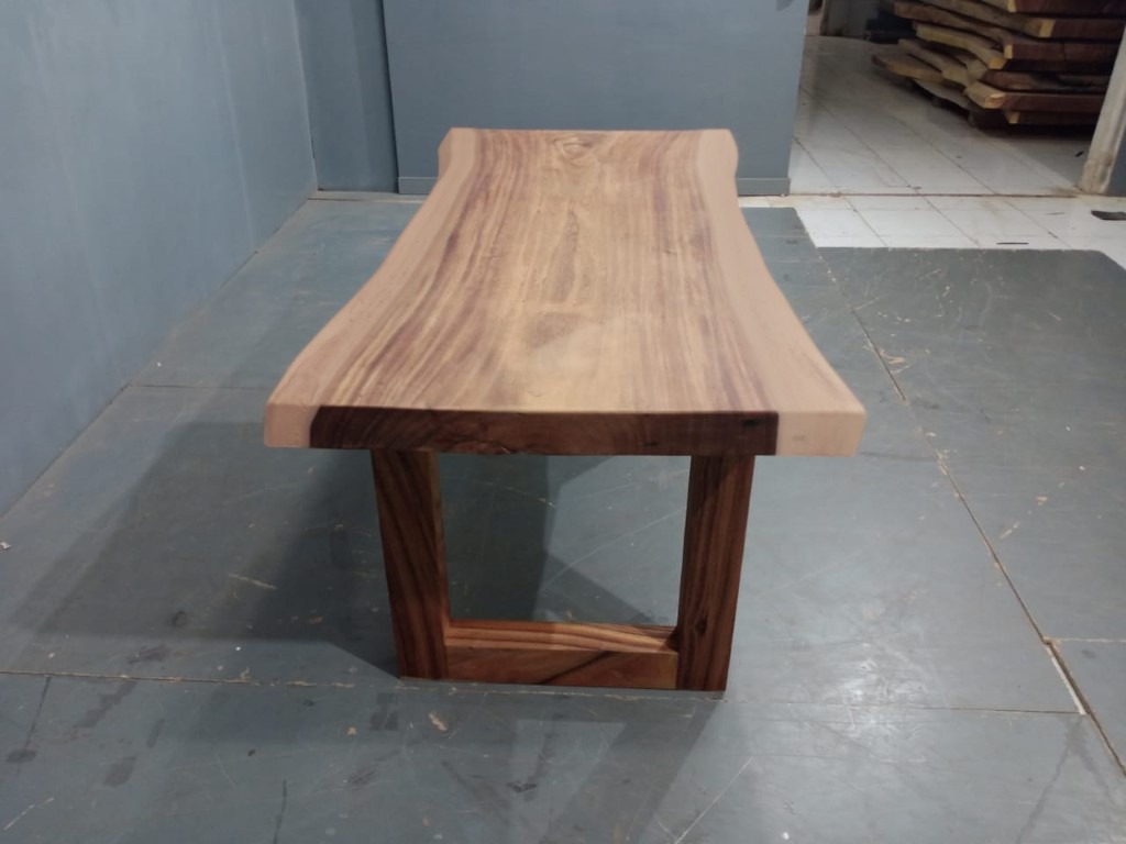 Live Edge Tables