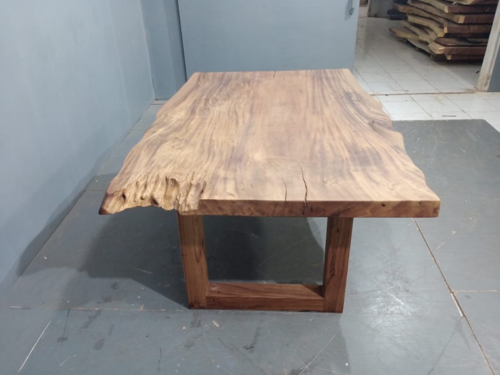 Live Edge Tables