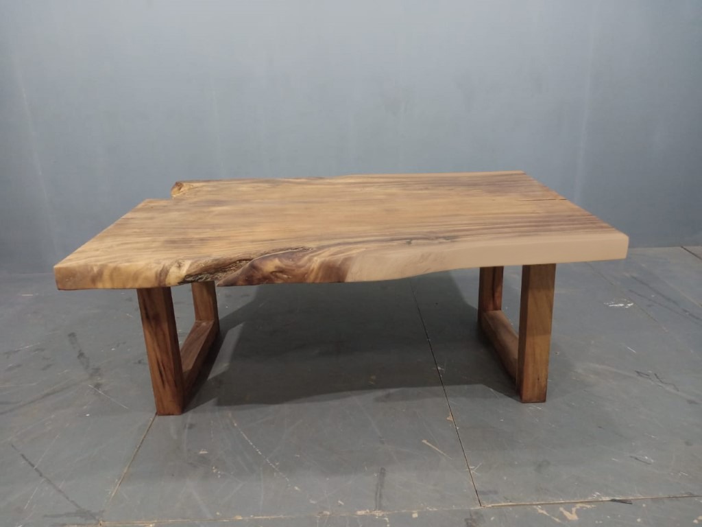 LIVE EDGE TABLES