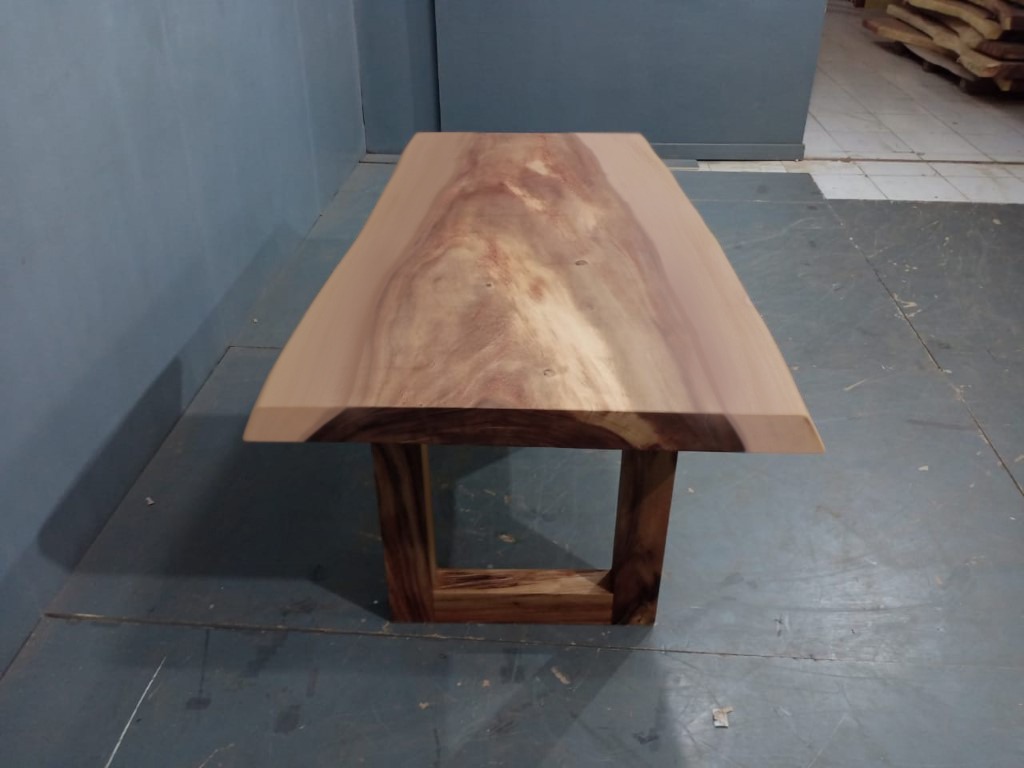 Live Edge Tables