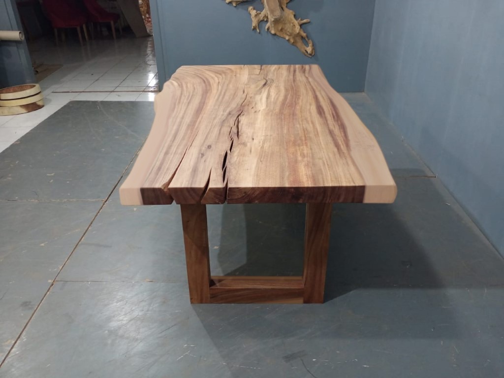 Live Edge Tables