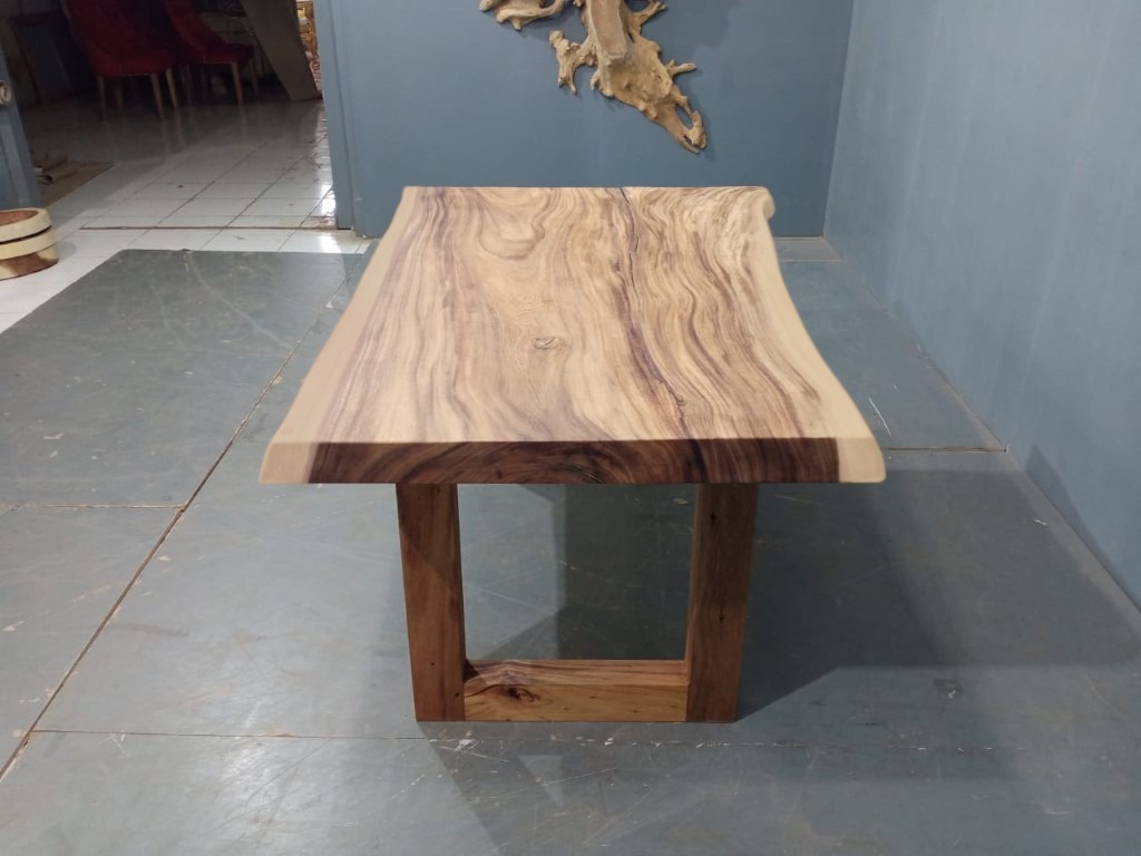 Live Edge Tables