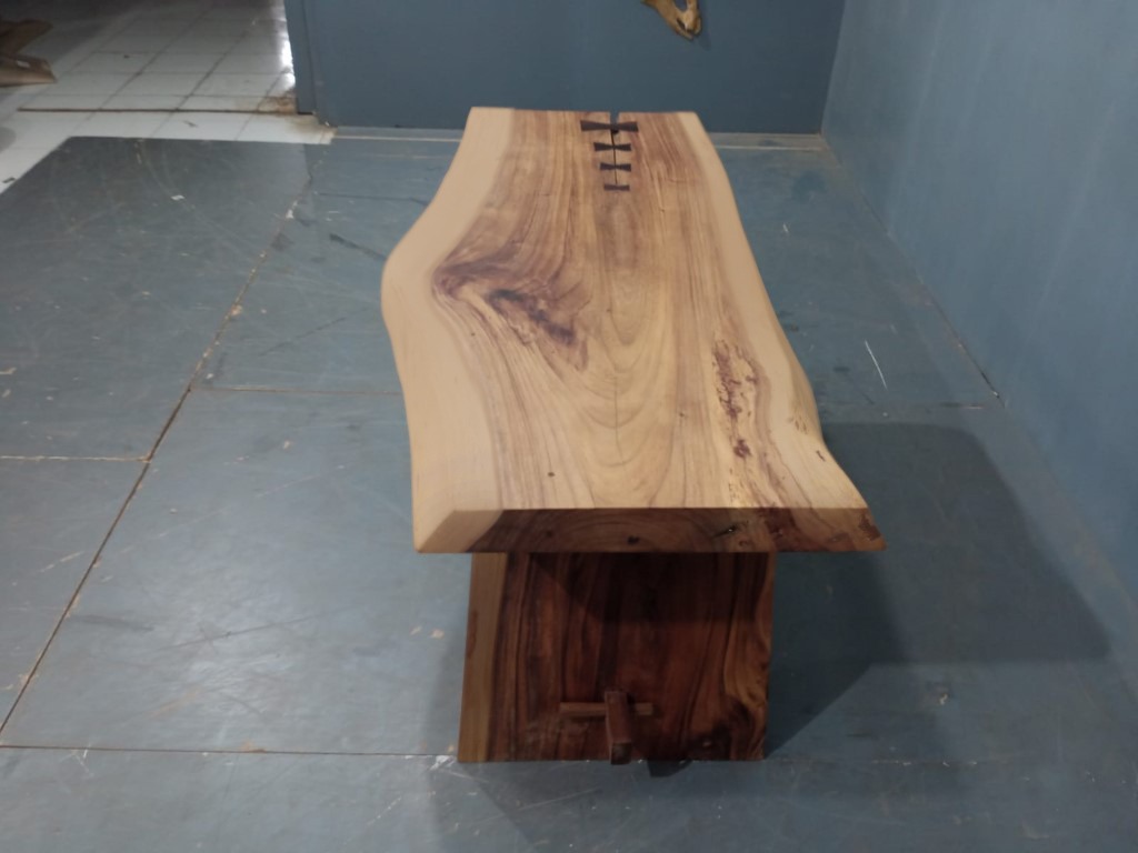 Live Edge Tables