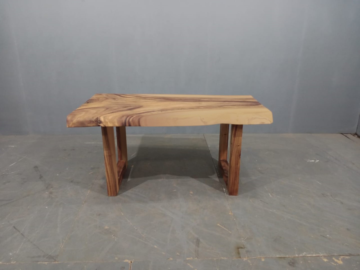 LIVE EDGE TABLES