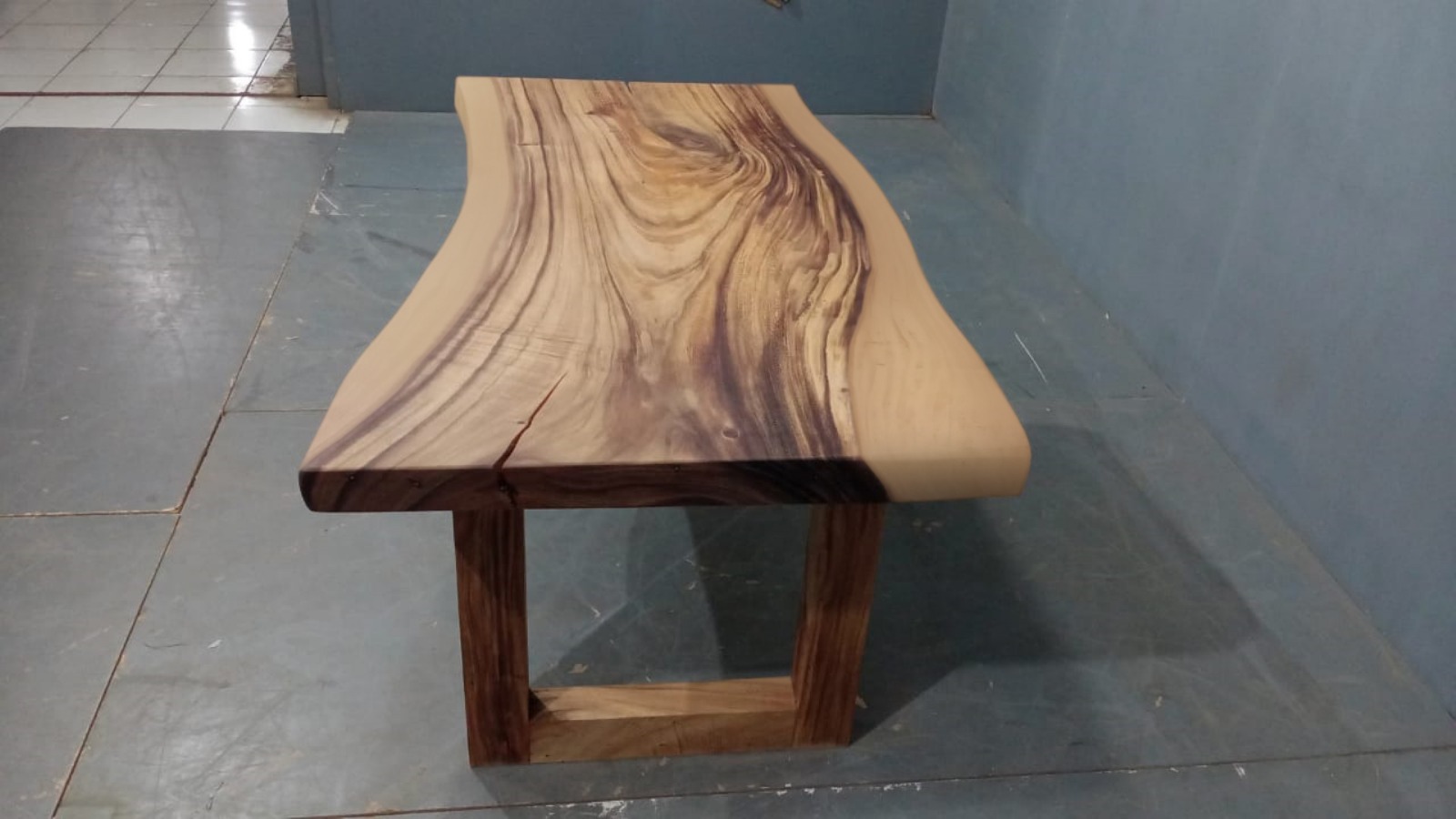 Live Edge Tables