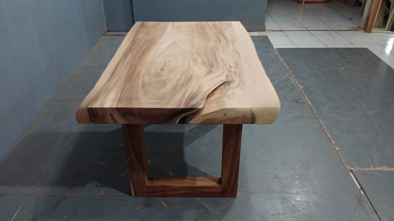 Live Edge Tables