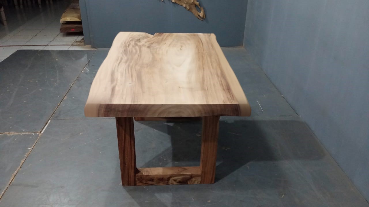 Live Edge Tables