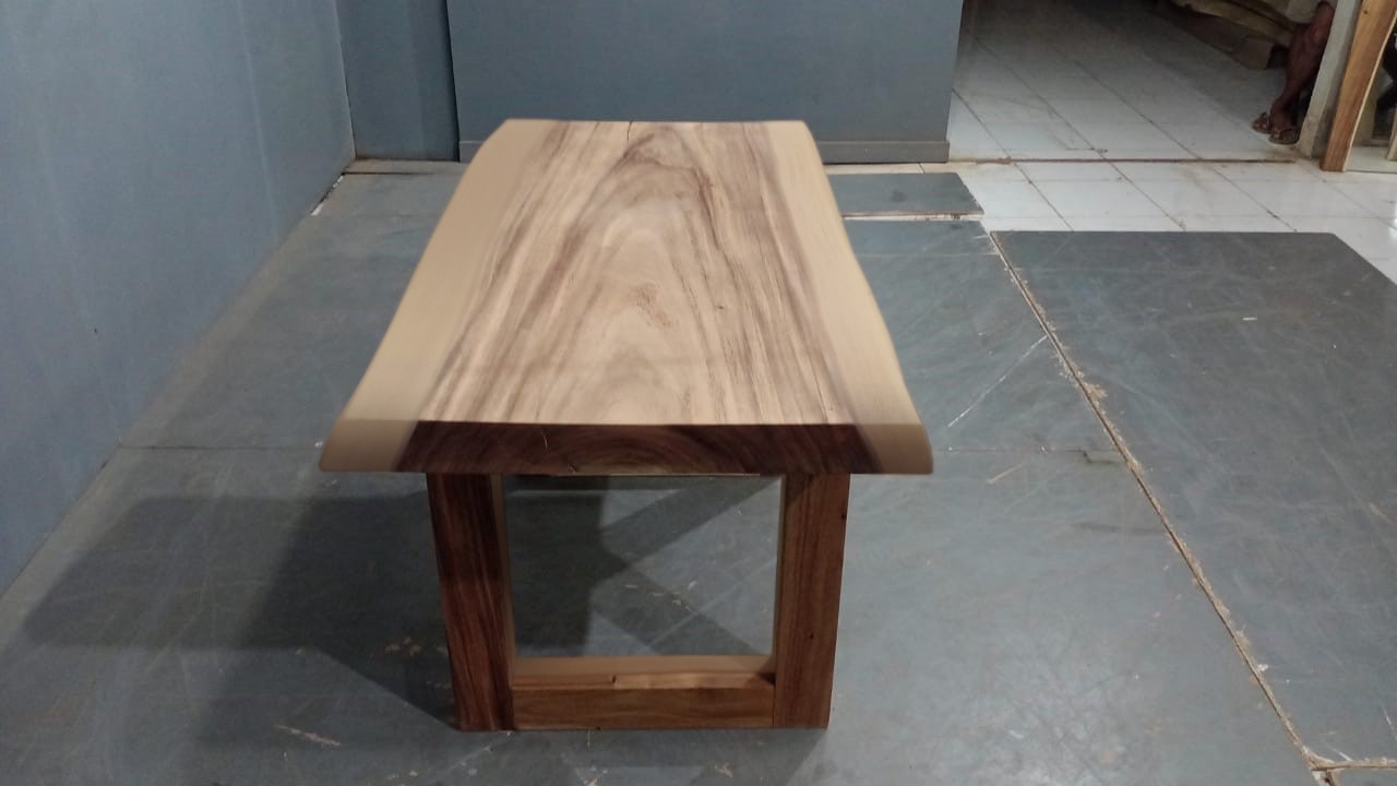 Live Edge Tables