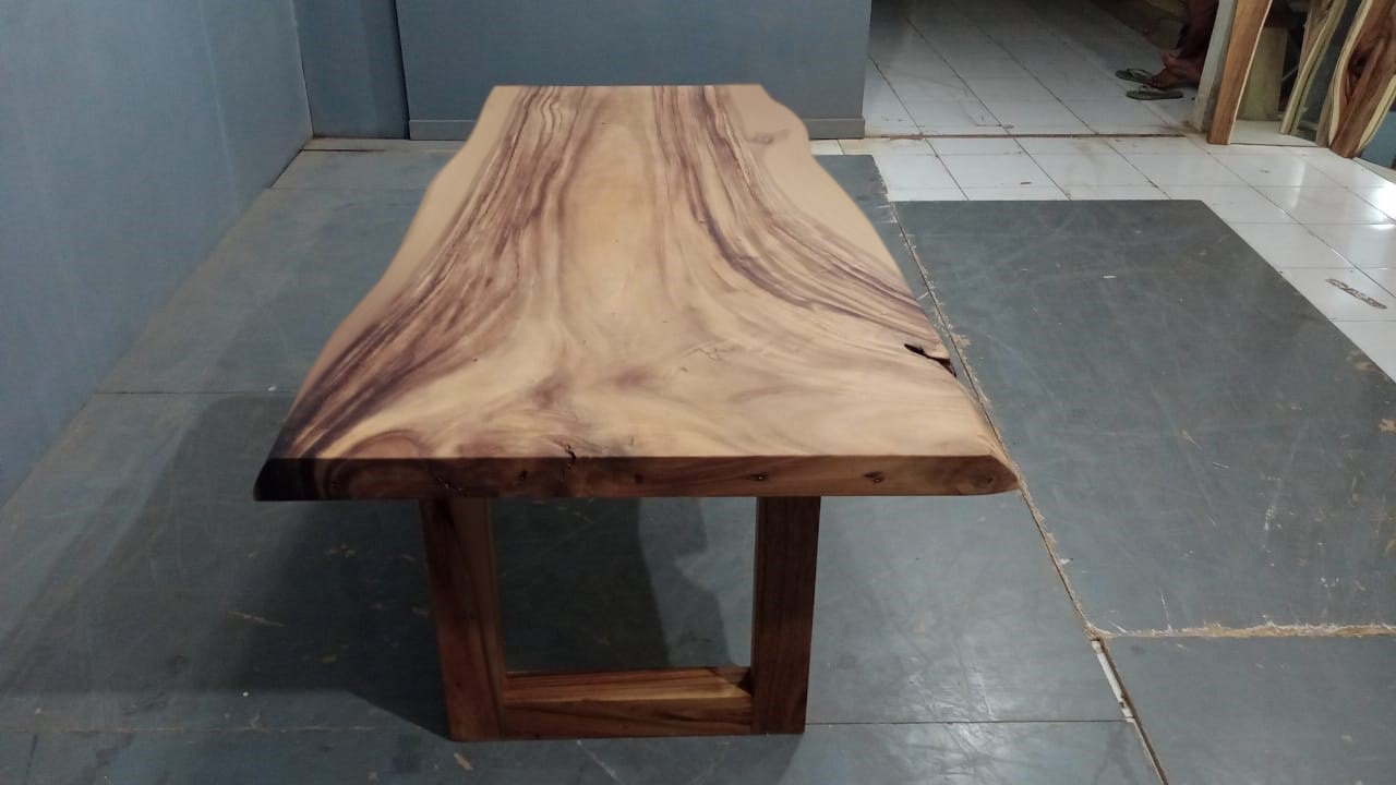 Live Edge Tables