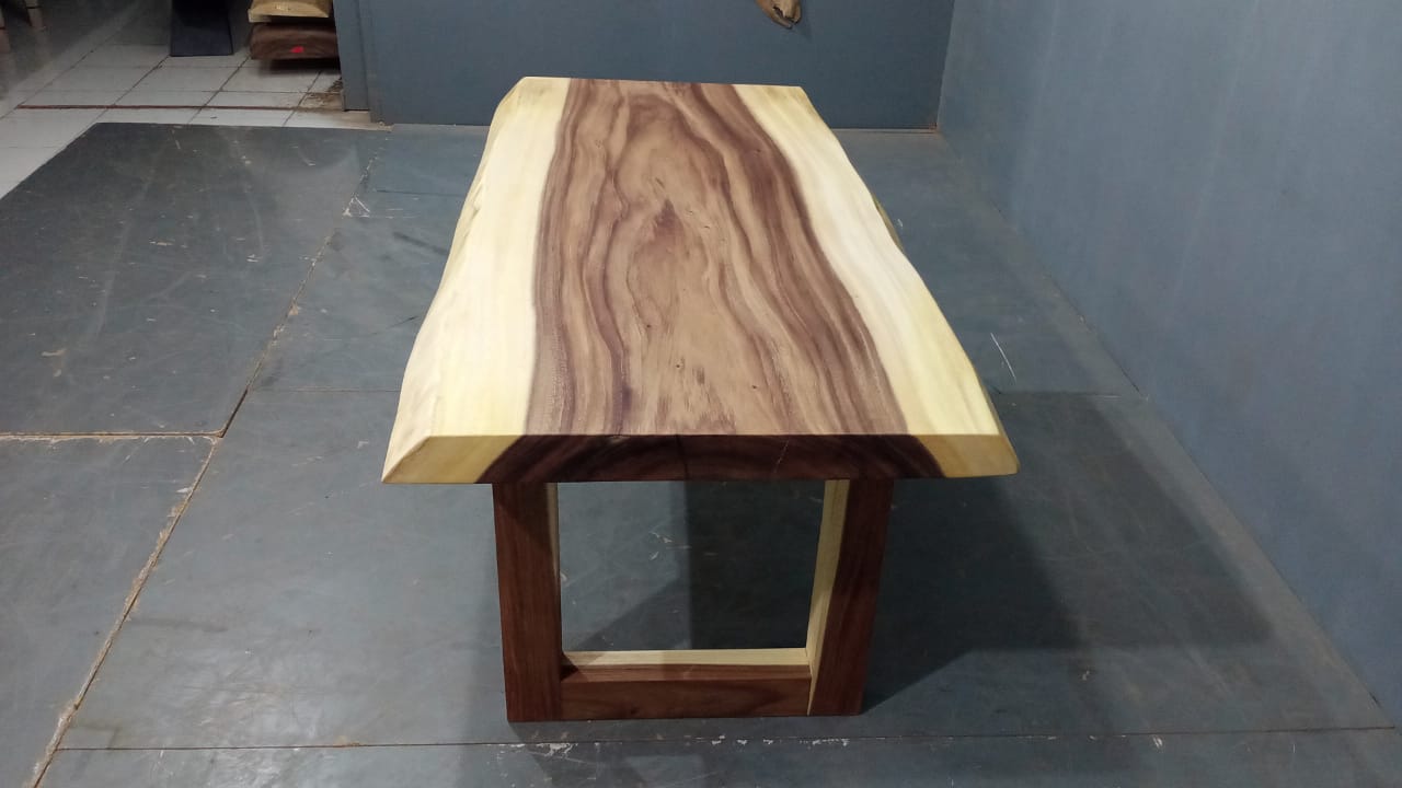 Live Edge Tables