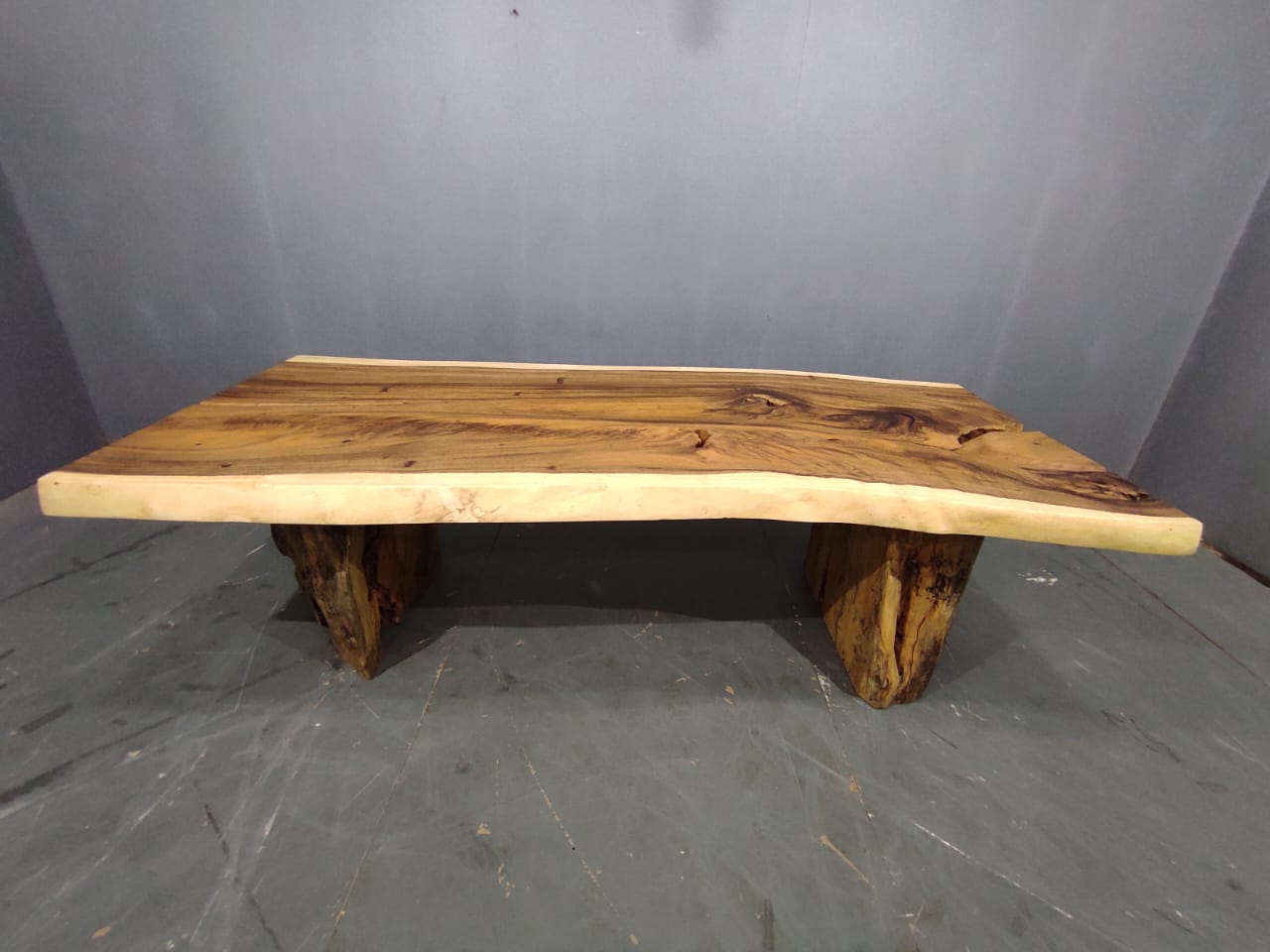 LIVE EDGE TABLES