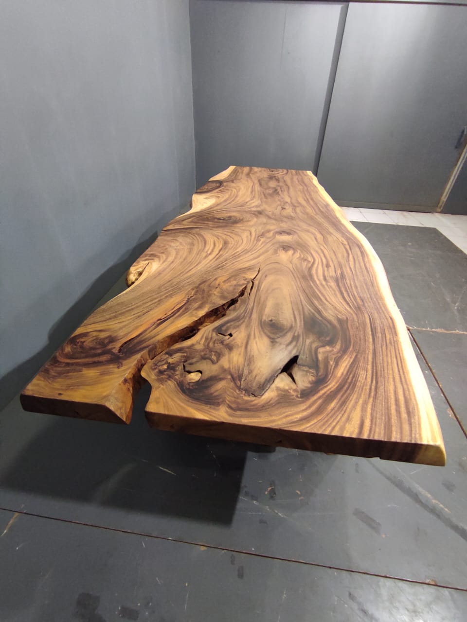 Live Edge Tables