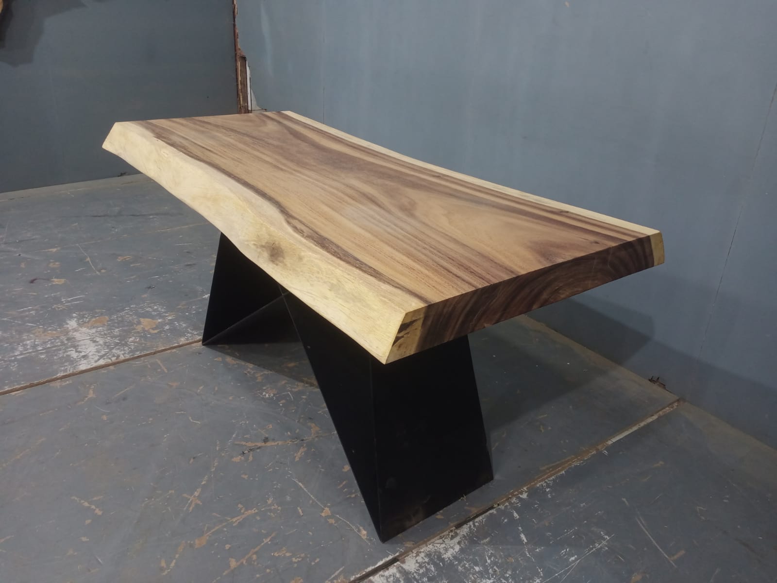 Live Edge Tables