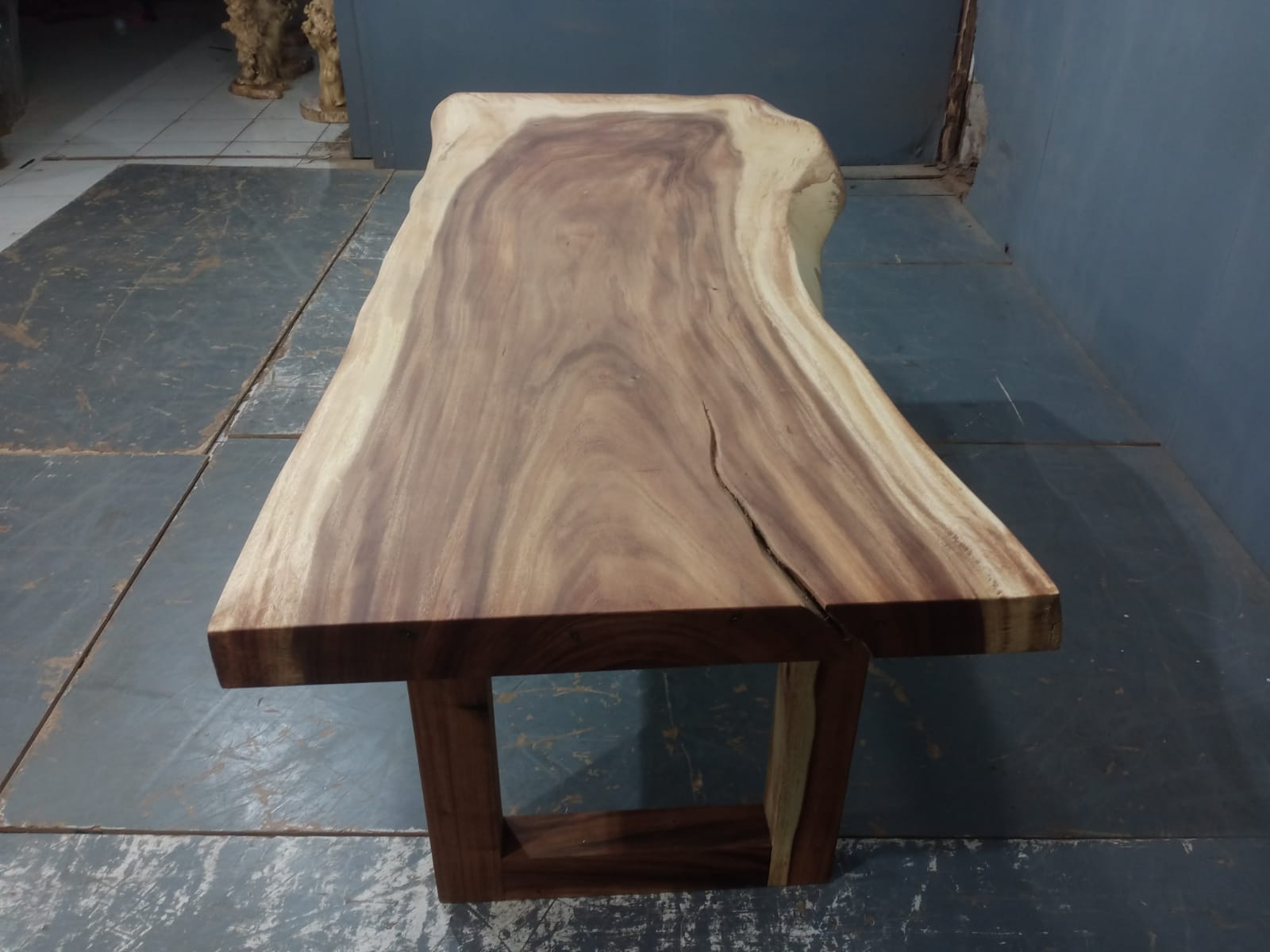 Live Edge Tables