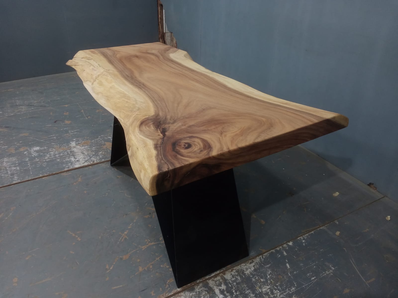 Live Edge Tables