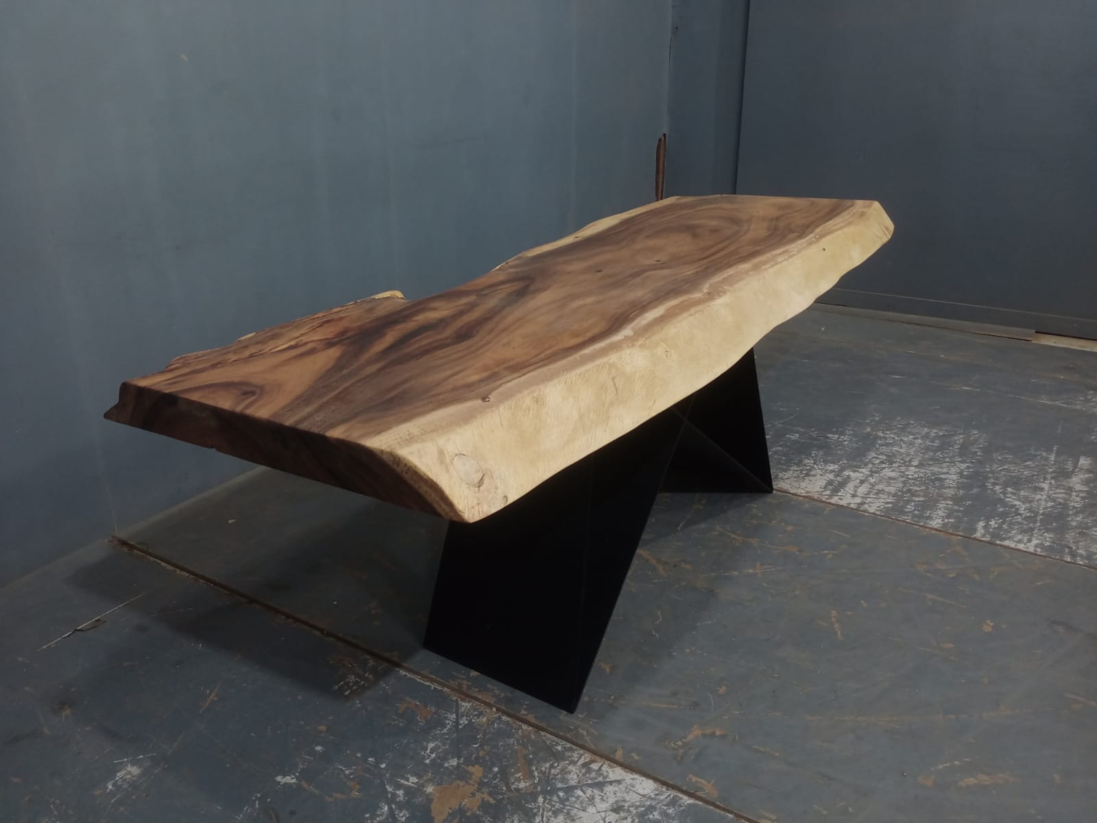 Live Edge Tables