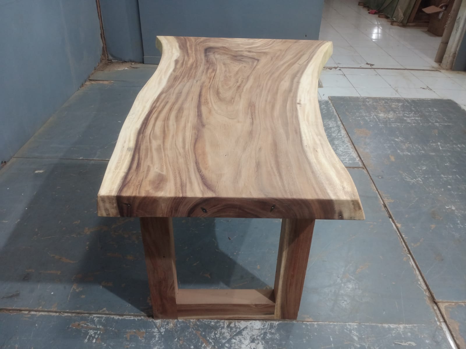 Live Edge Tables