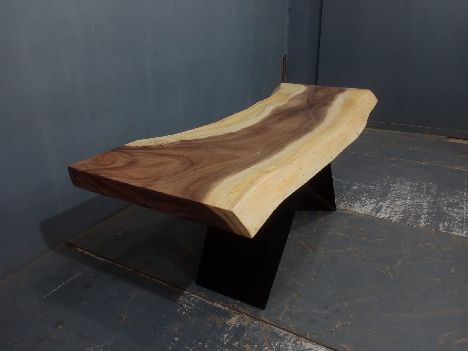 Live Edge Tables
