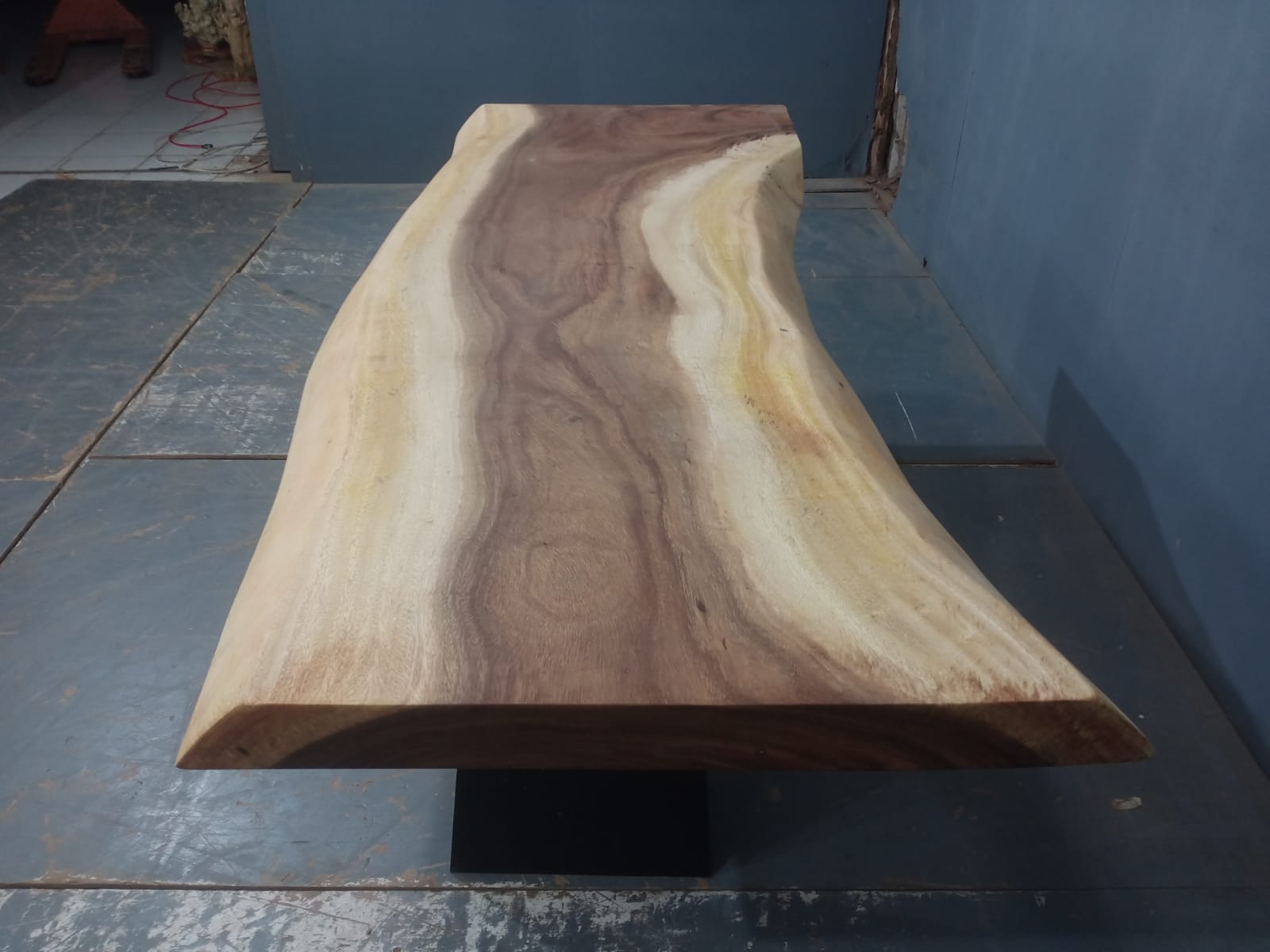 Live Edge Tables