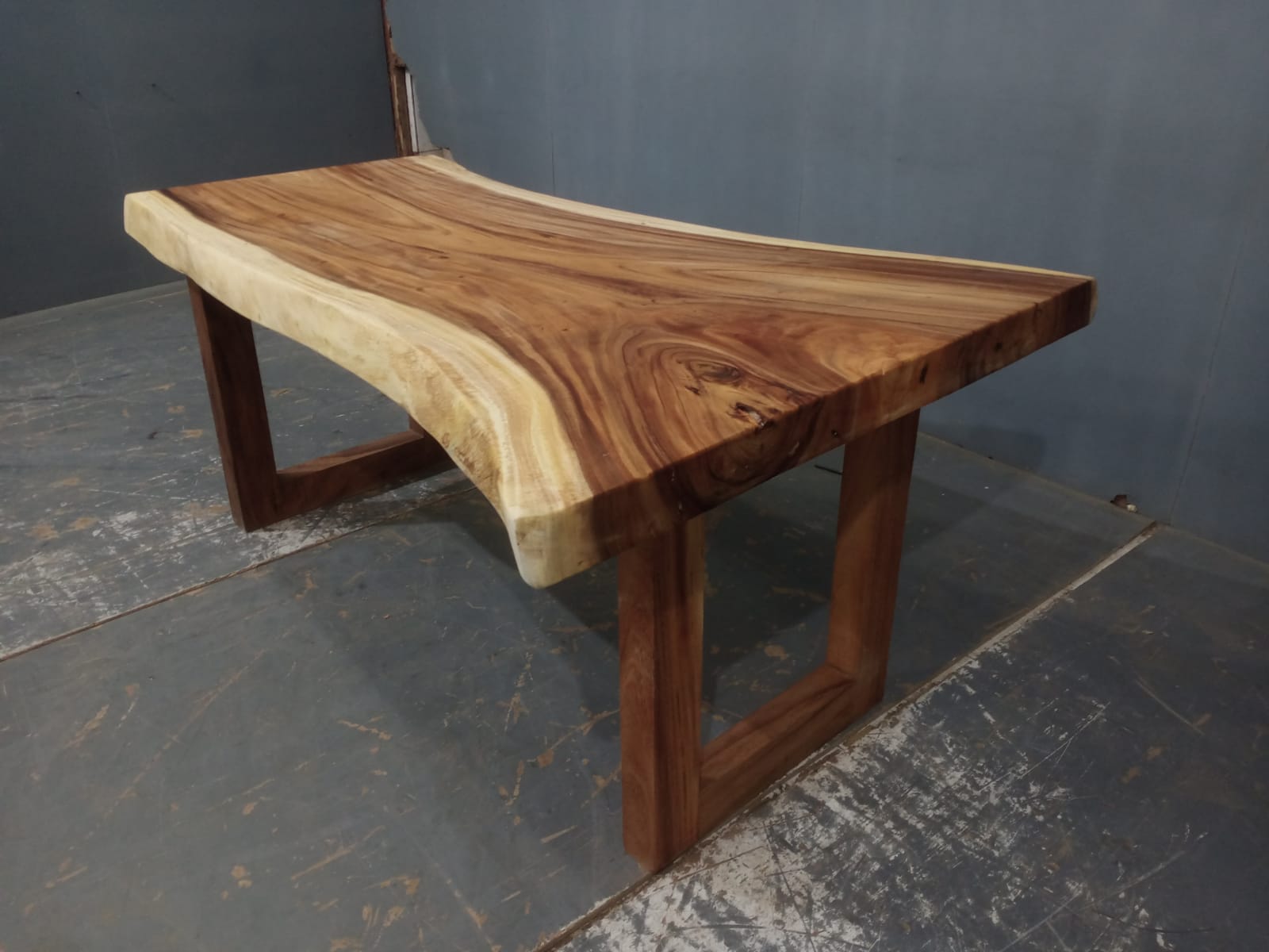 Live Edge Tables