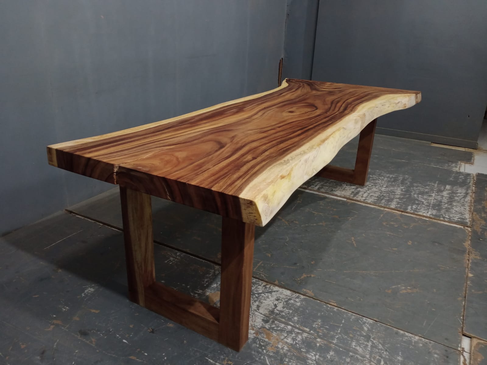Live Edge Tables