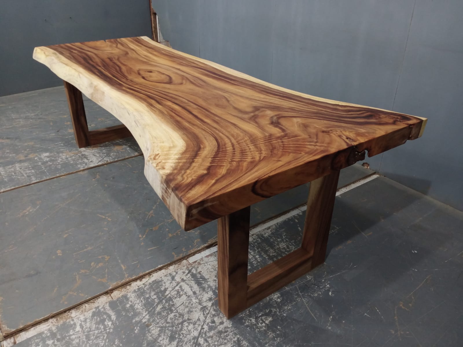 Live Edge Tables