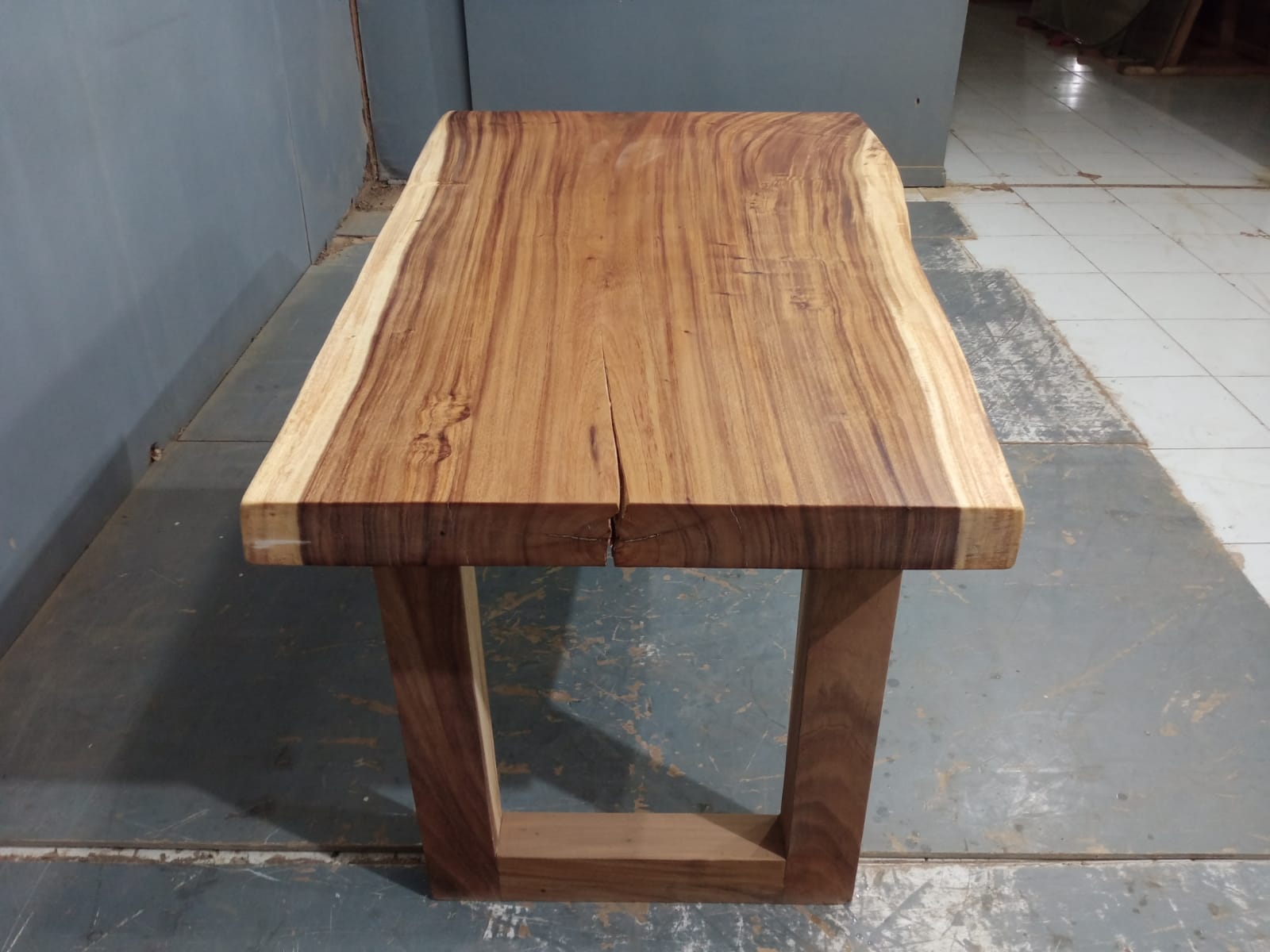 Live Edge Tables