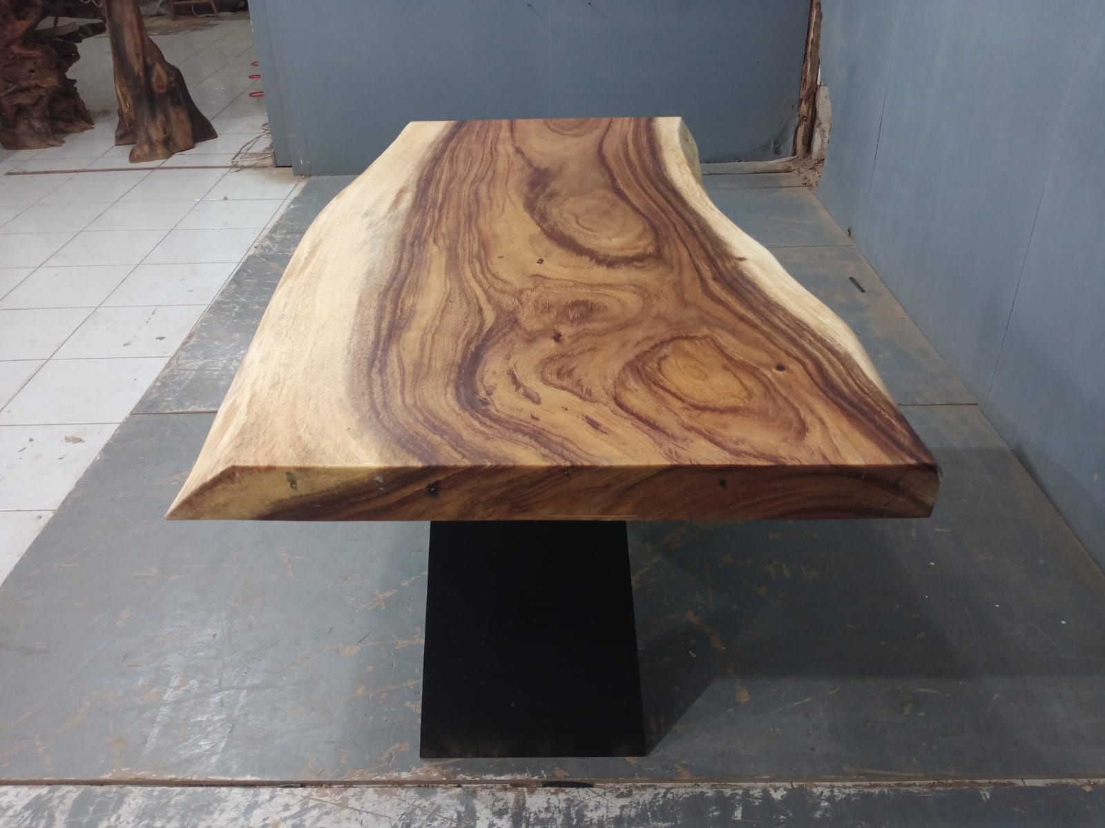 Live Edge Tables