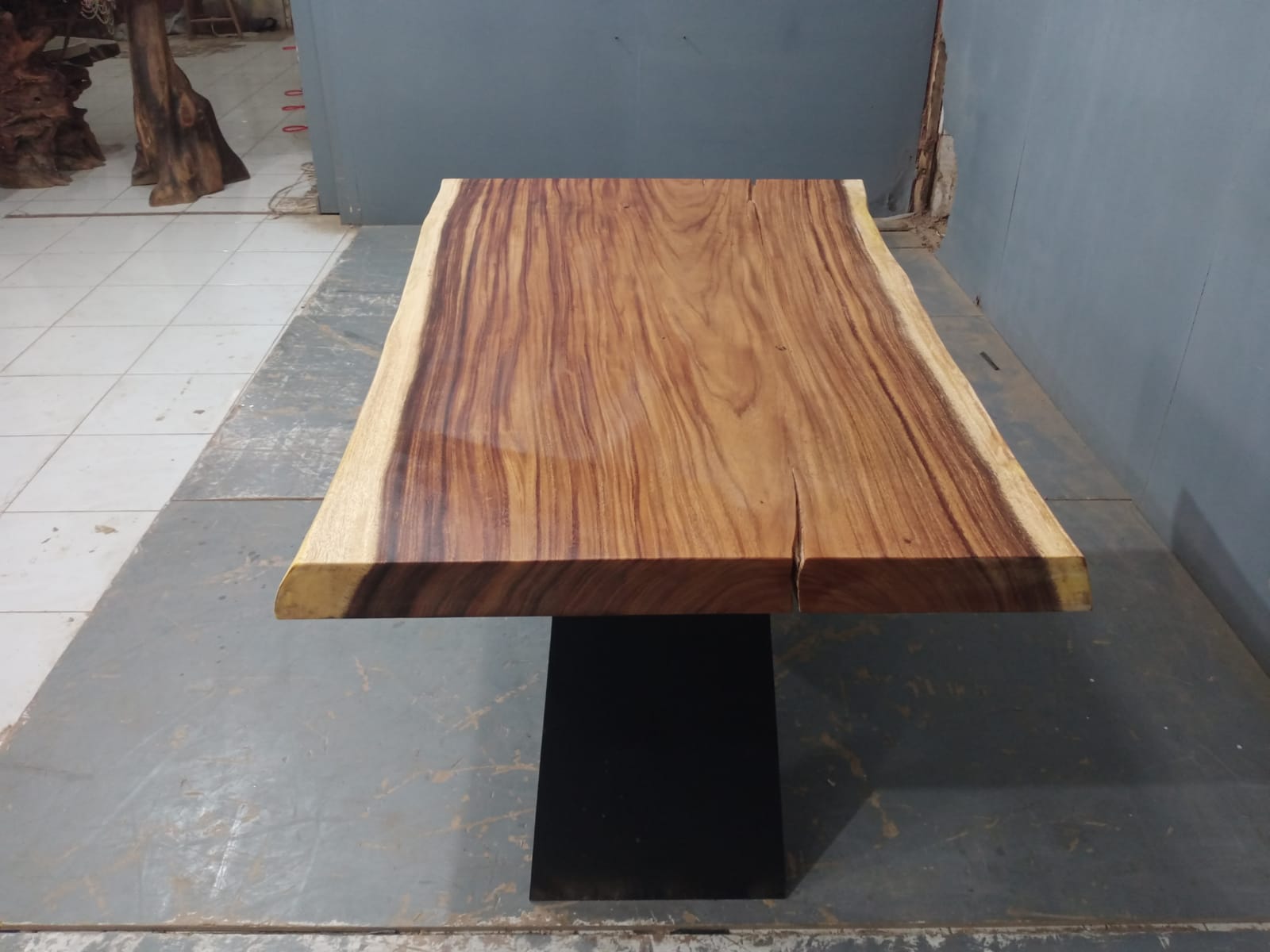 Live Edge Tables