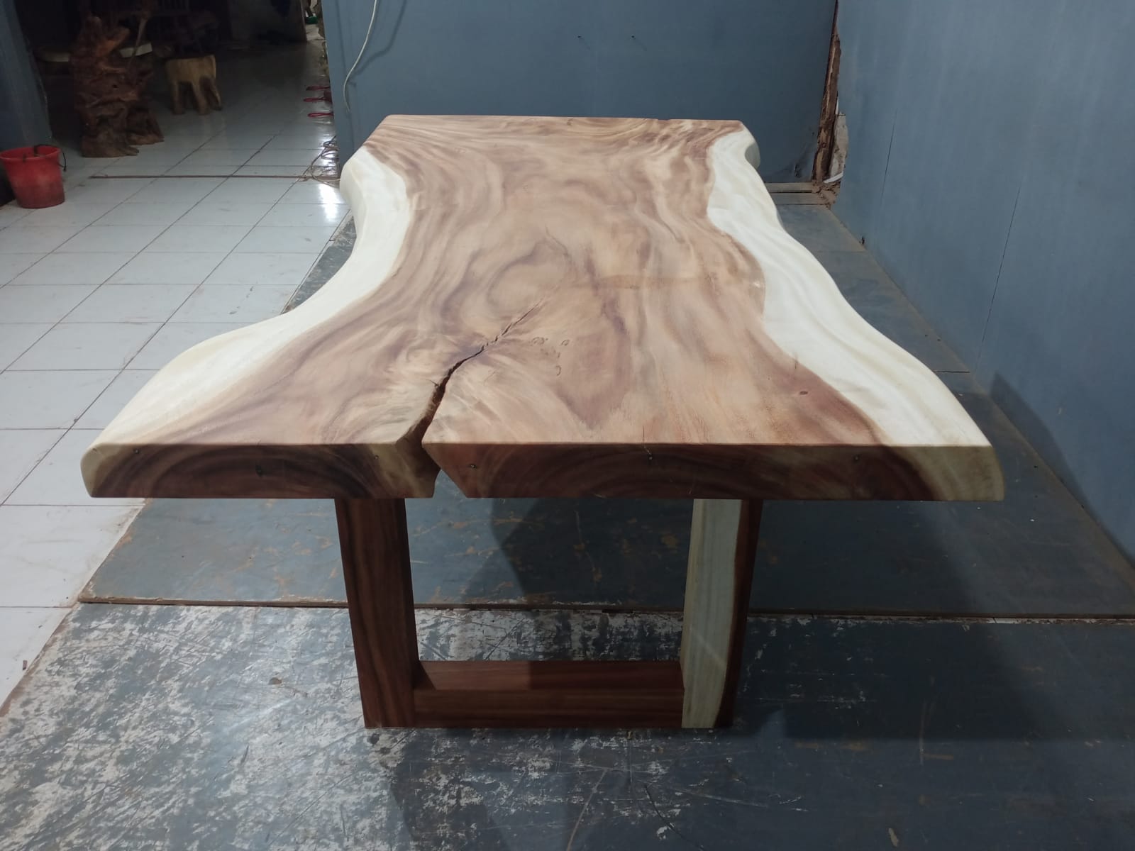 Live Edge Tables
