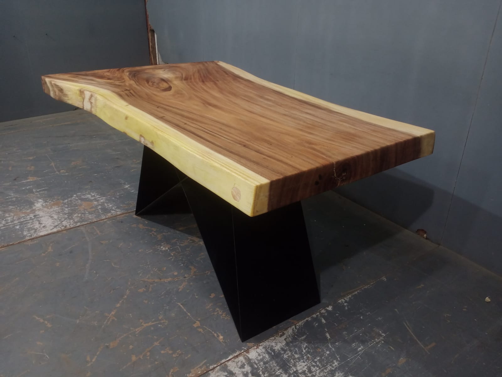 Live Edge Tables