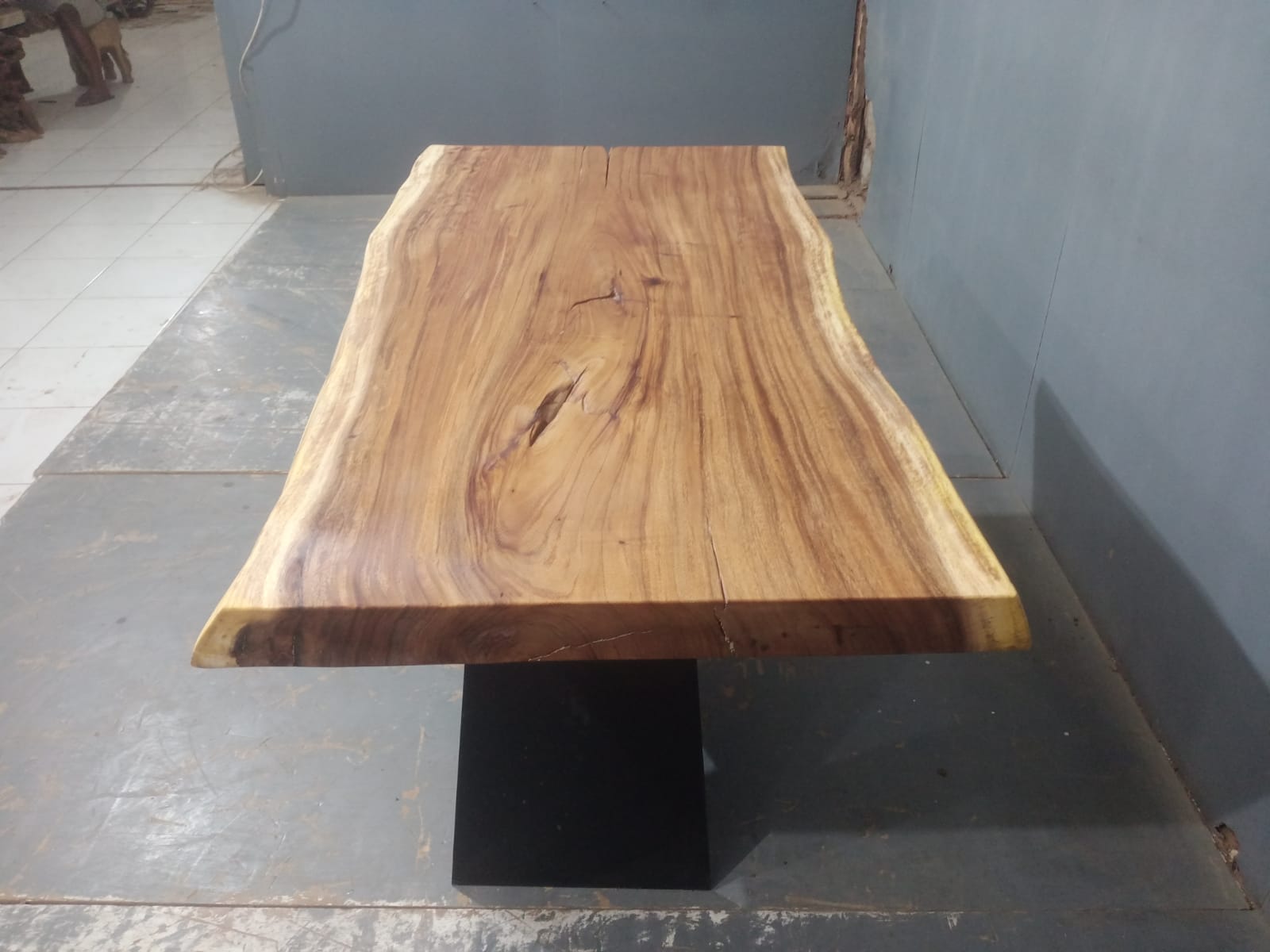 Live Edge Tables