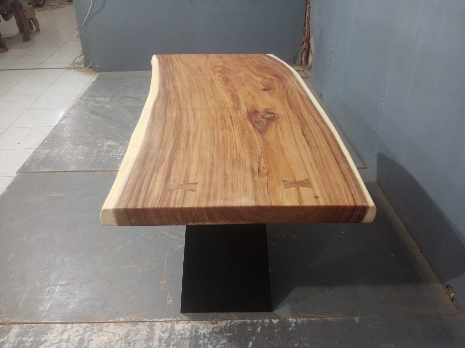 Live Edge Tables