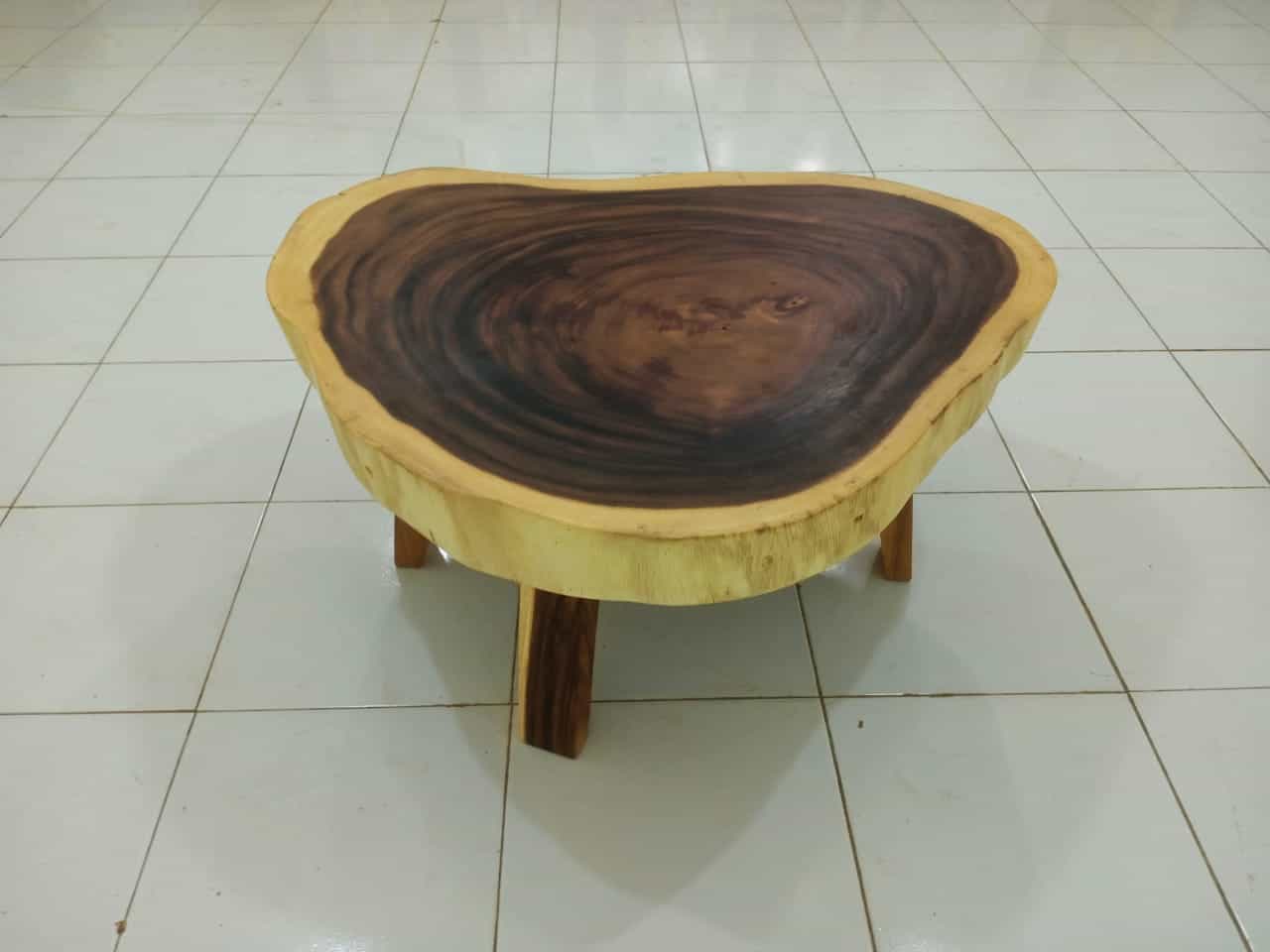 LIVE EDGE TABLES