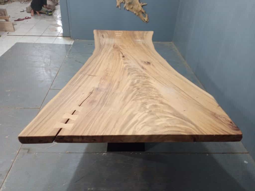 Live Edge Tables