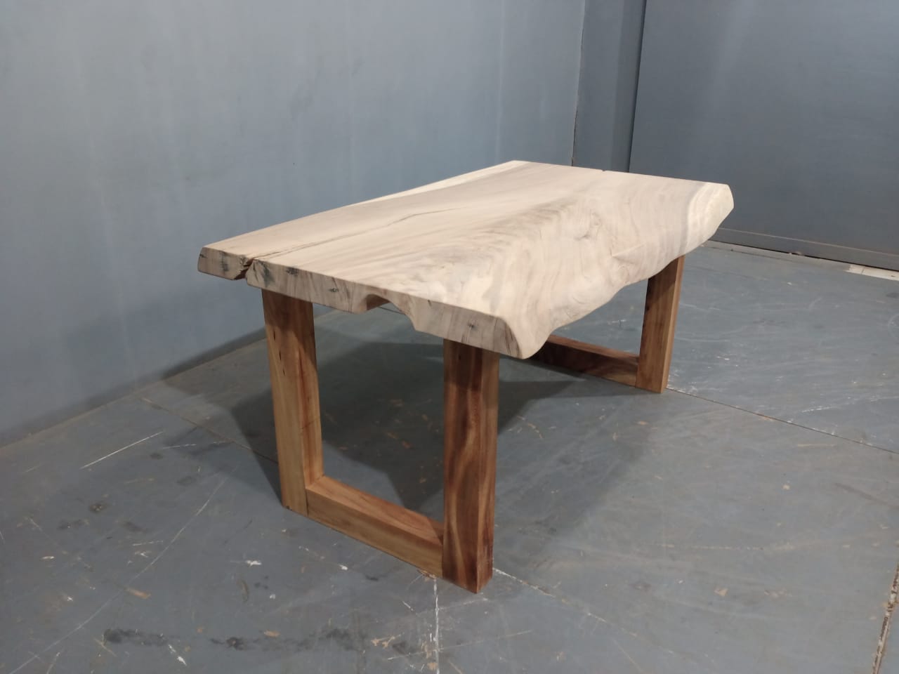 Live Edge Tables