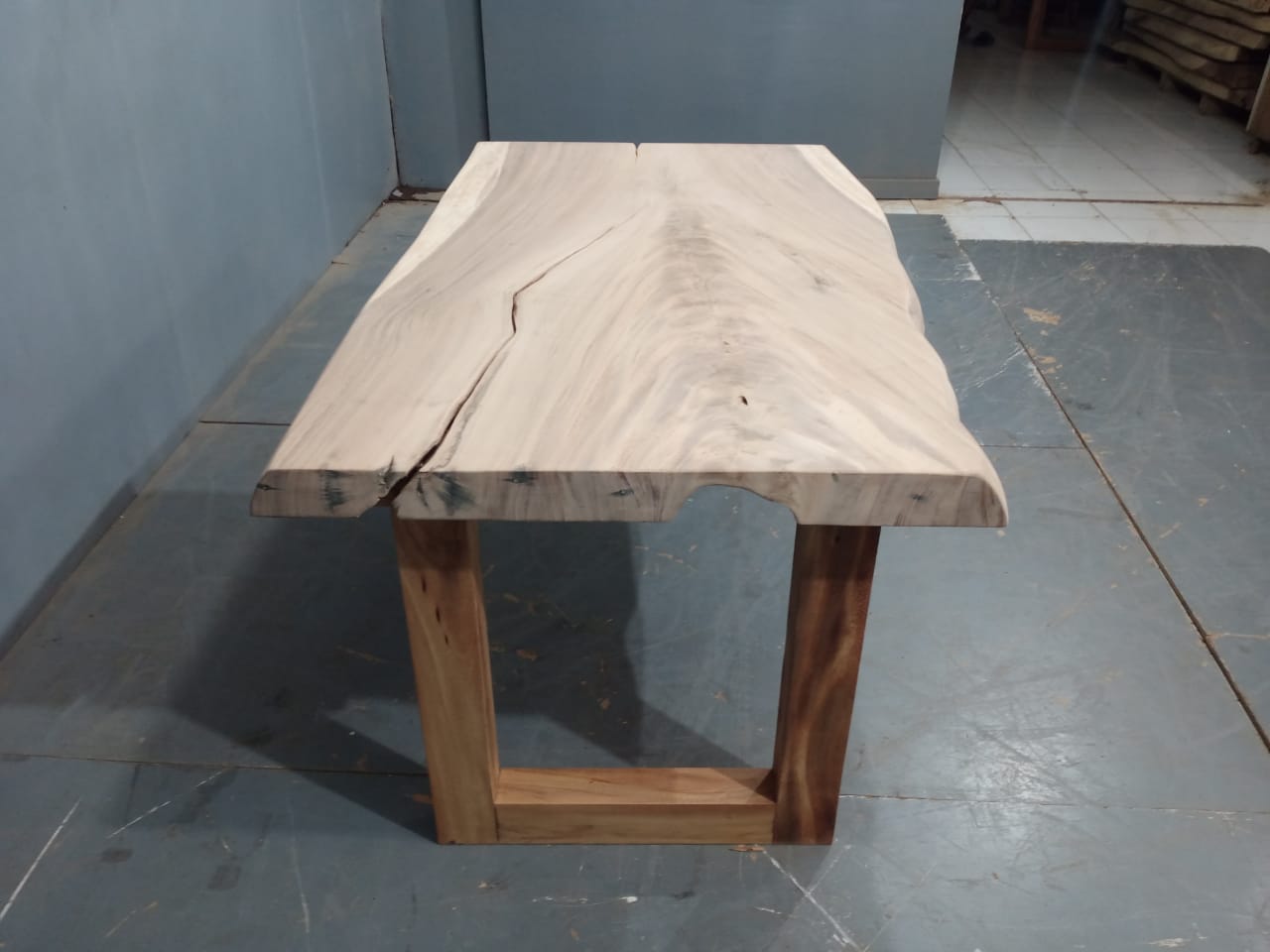 Live Edge Tables