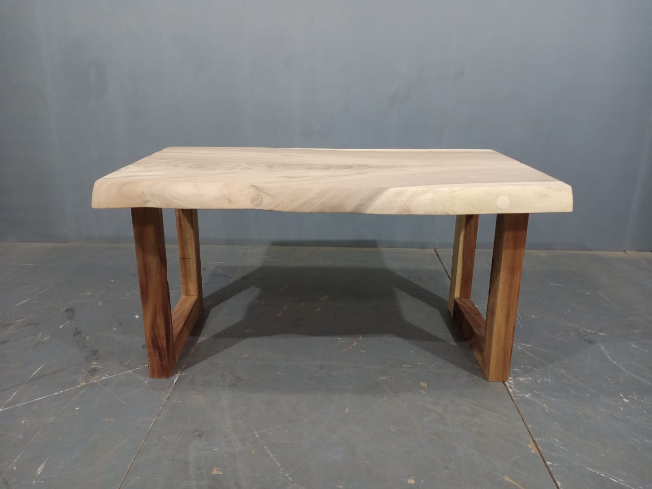 LIVE EDGE TABLES